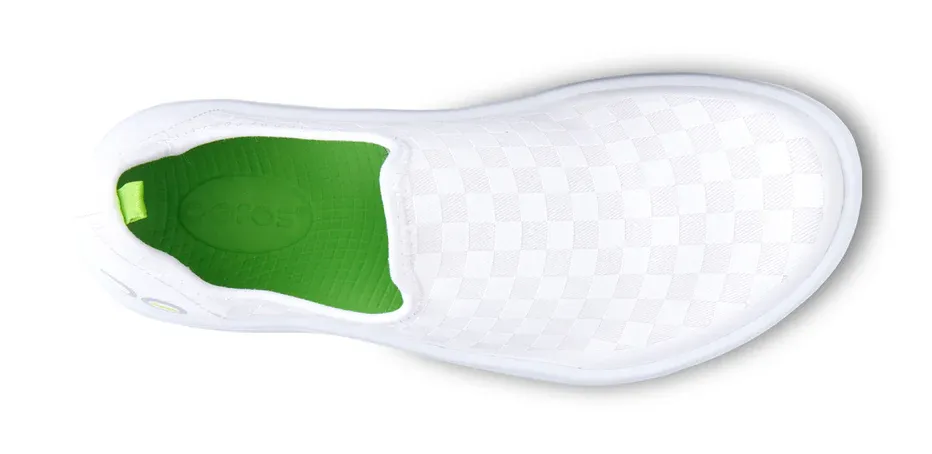 OOFOS Women's OOmg EeZee Low Shoe WHTCHECK White/Checker